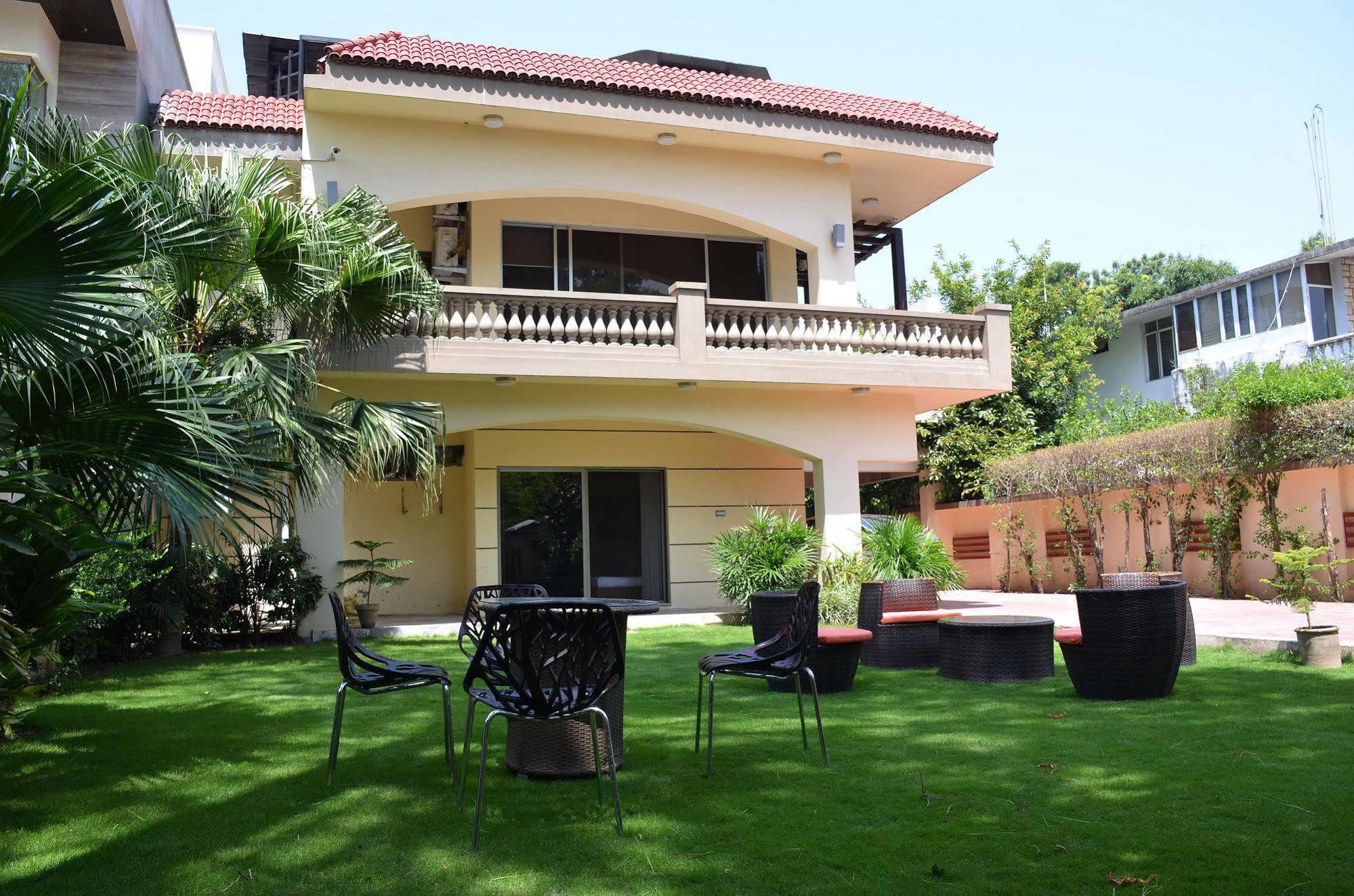 Gofas Lodge Islamabad Exterior photo